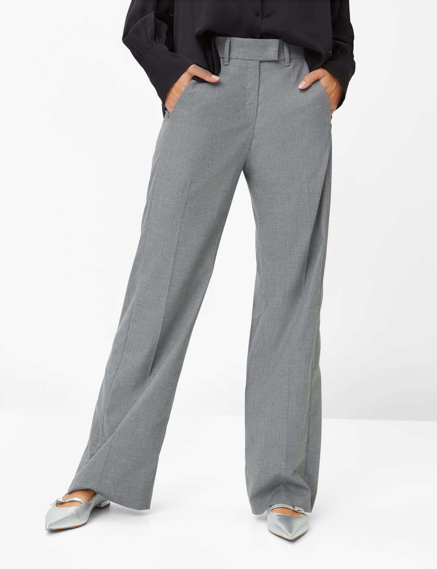 Women Style MAINE SMOKE GREY Wide Leg Model Front