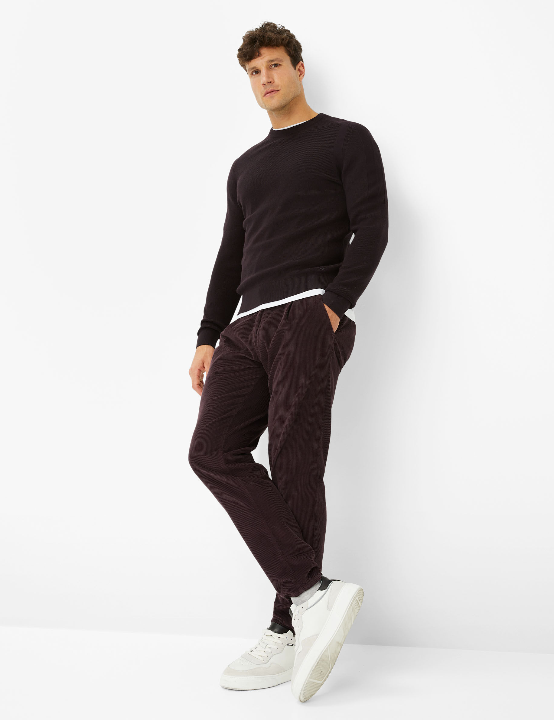 Men Style ROY grape  Model Outfit