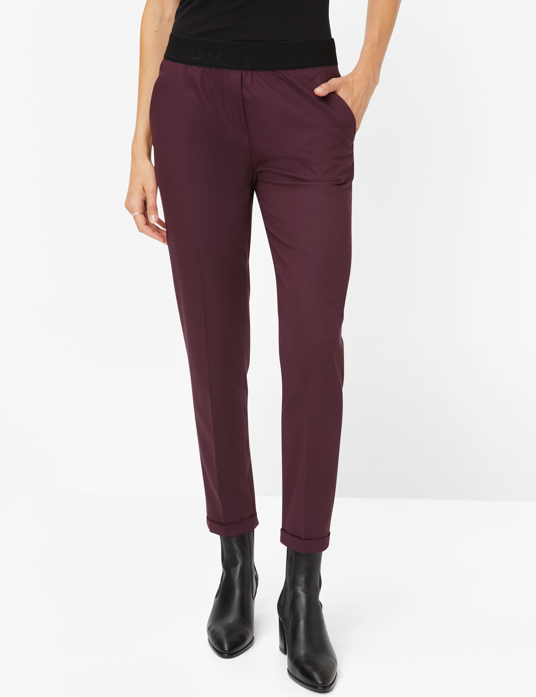 Women Style MARON S BERRY Regular Fit Model Outfit