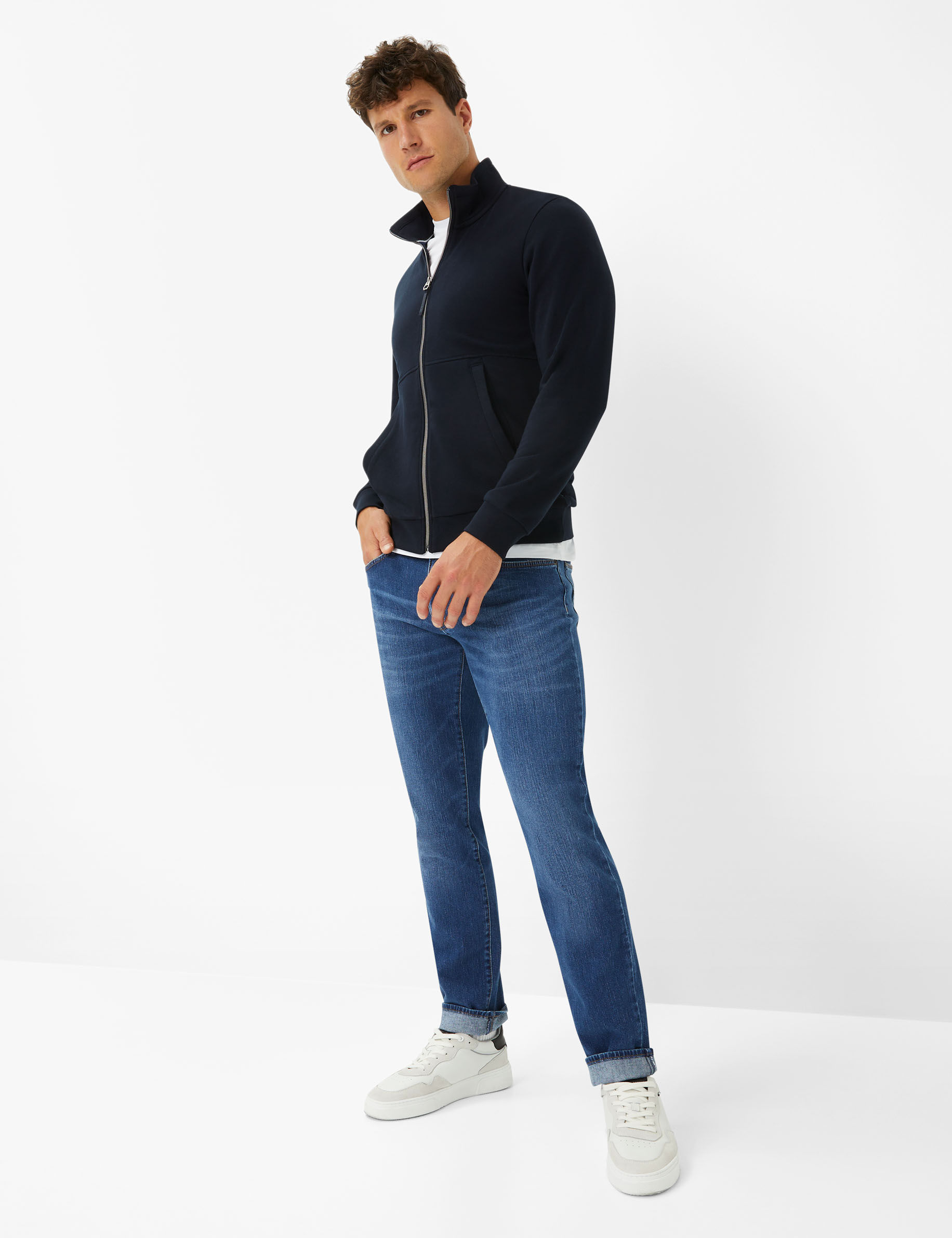 Men Style SCOTT dark navy  Model Outfit