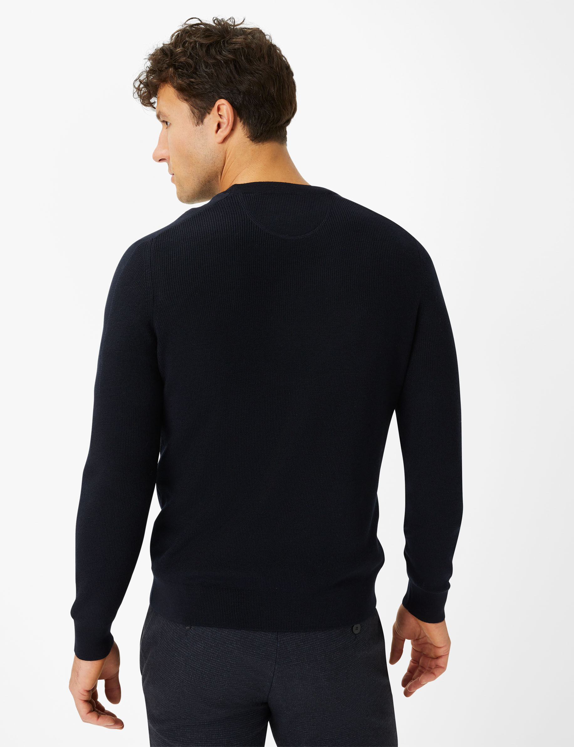 Men Style ROY dark navy  Model back