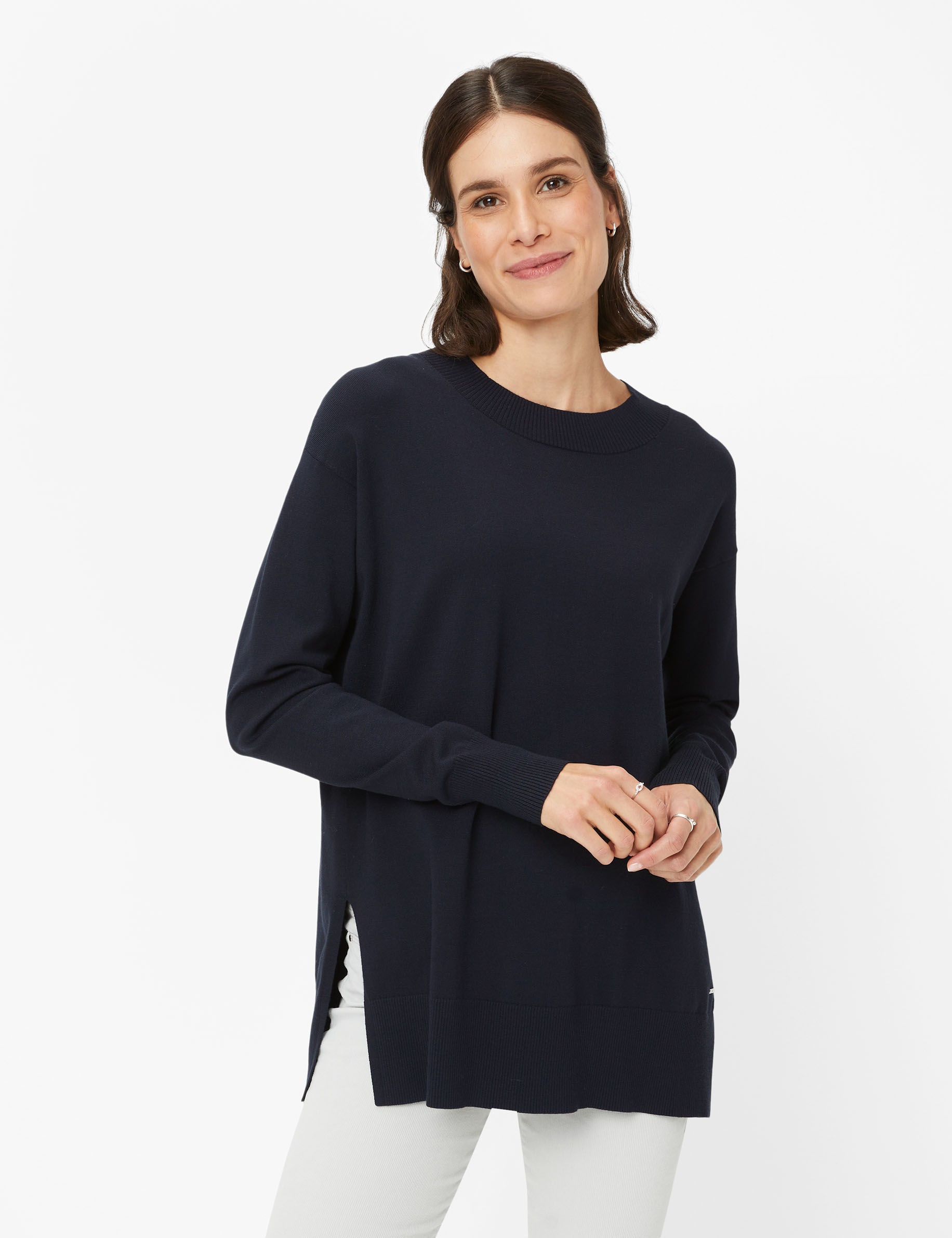 Women Style LEA navy  Model Front