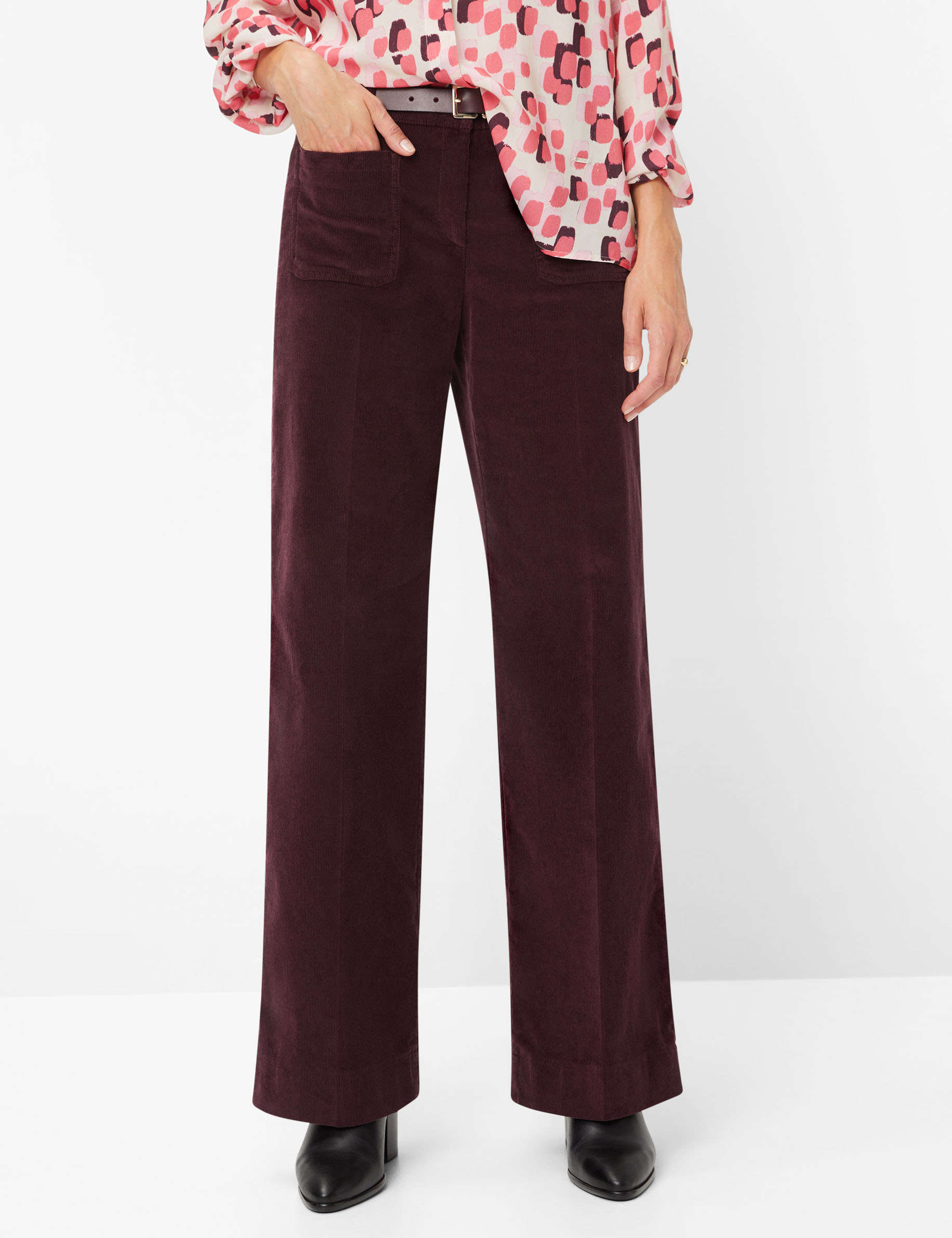 Women Style MAINE BERRY Wide Leg Model Front