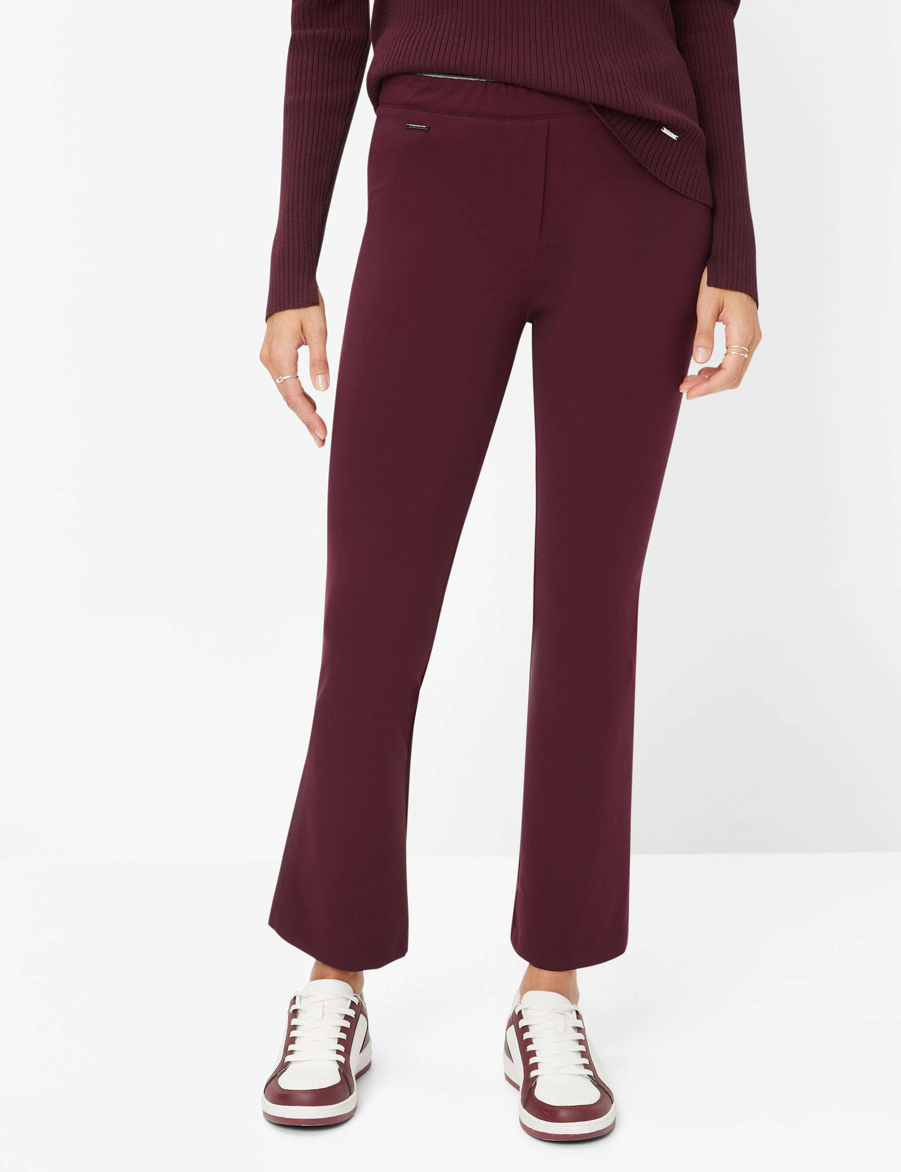 Women Style MALOU S BERRY Skinny Fit Model Front