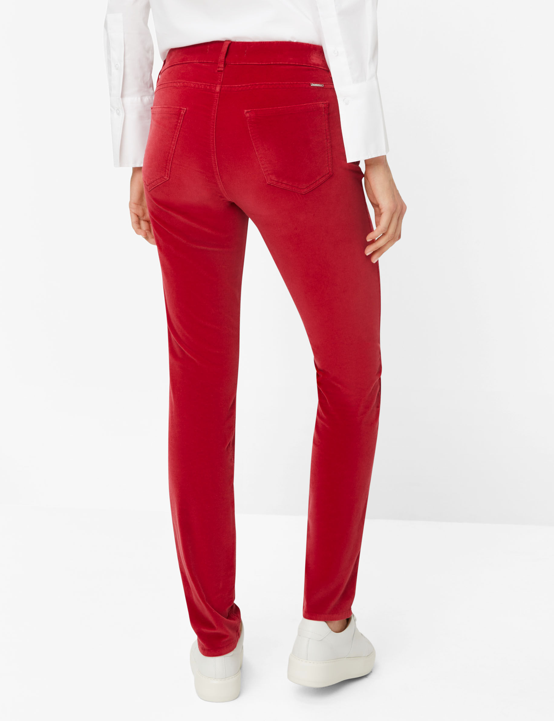 Women Style SHAKIRA CARMINE Slim Fit Model back