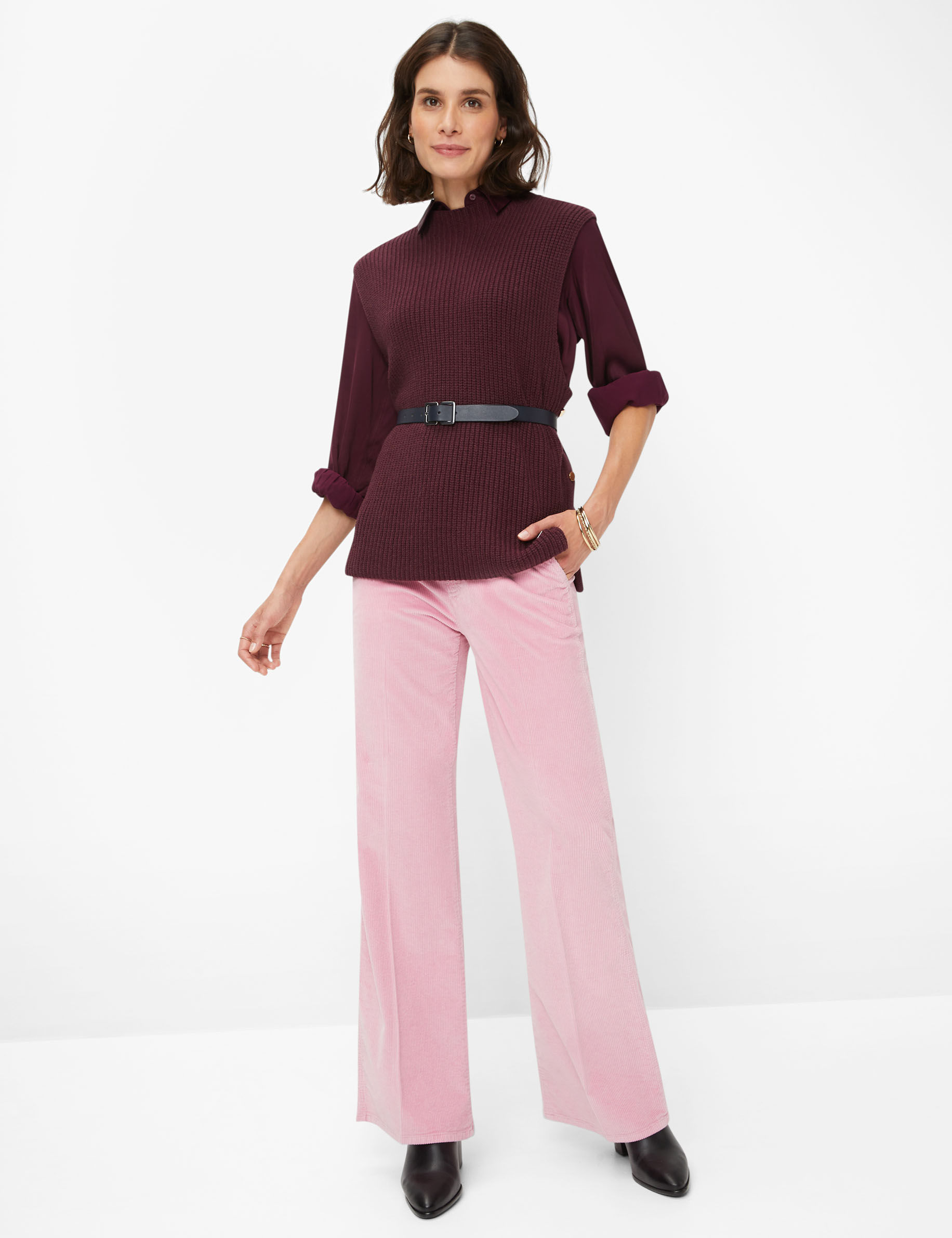 Women Style MAINE BLUSH Wide Leg Model Outfit