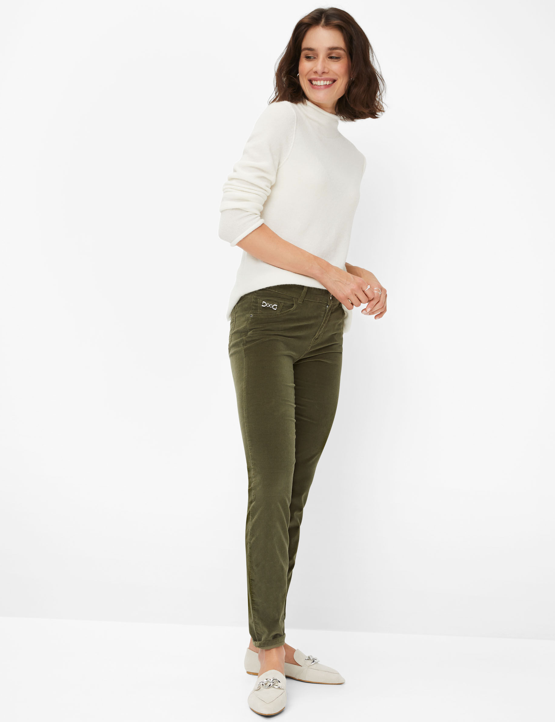 Women Style SHAKIRA SOFT KHAKI Slim Fit Model Outfit