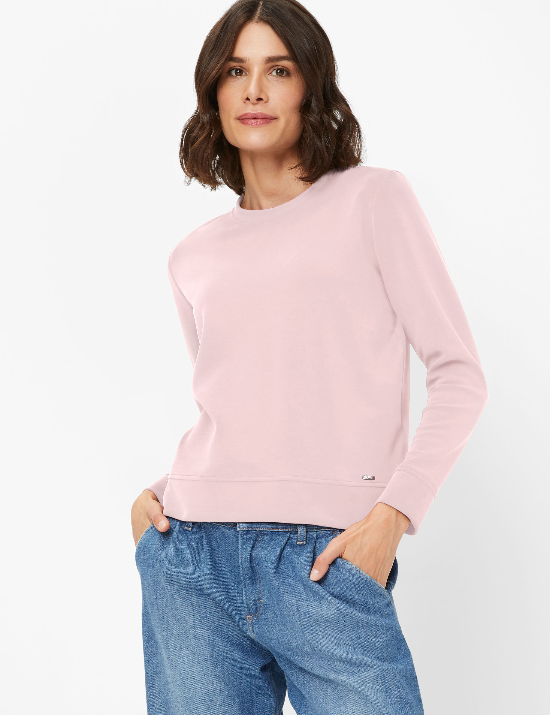 Women Style BO blush  Model Front