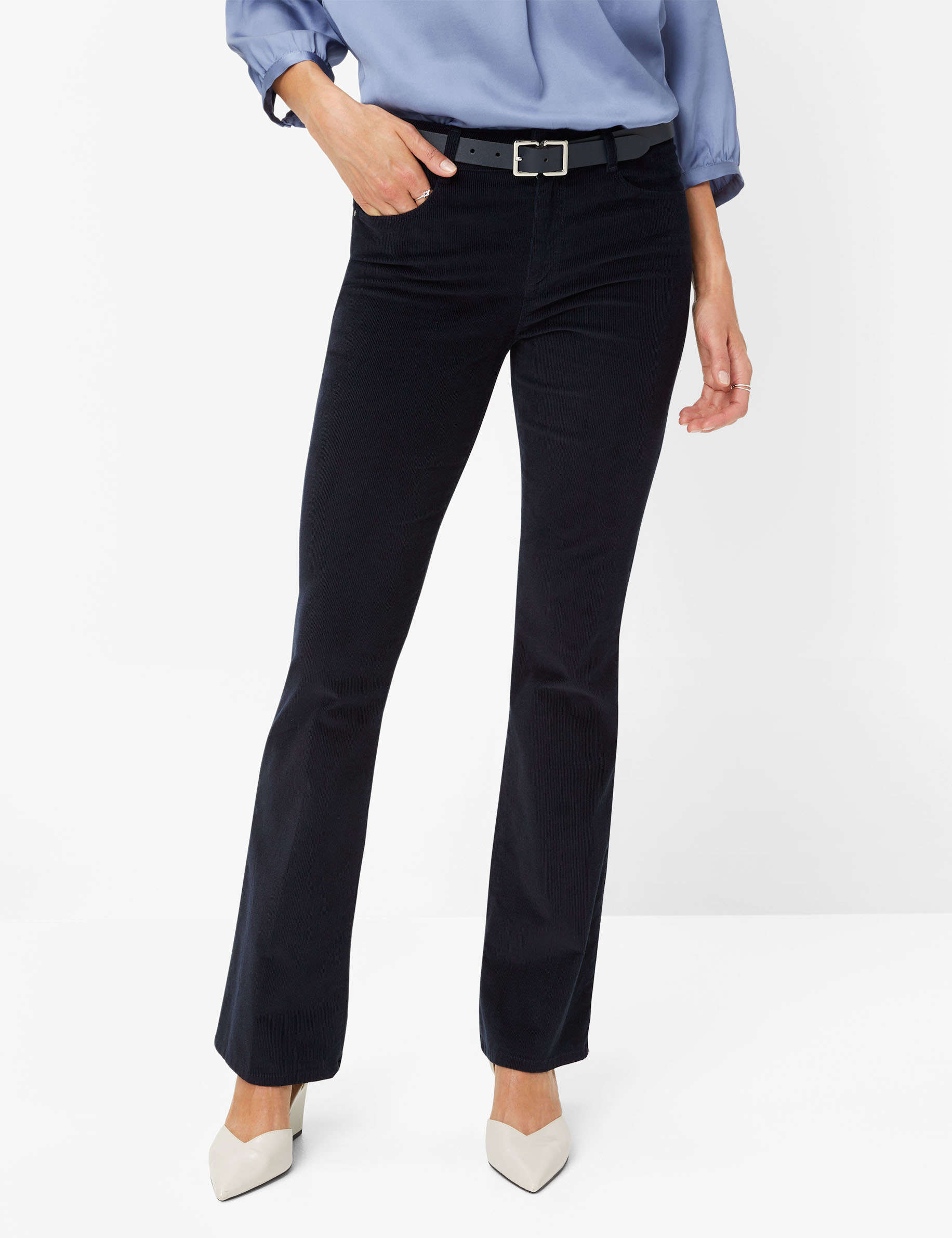 Women Style SHAKIRA NAVY Slim Fit Model Front