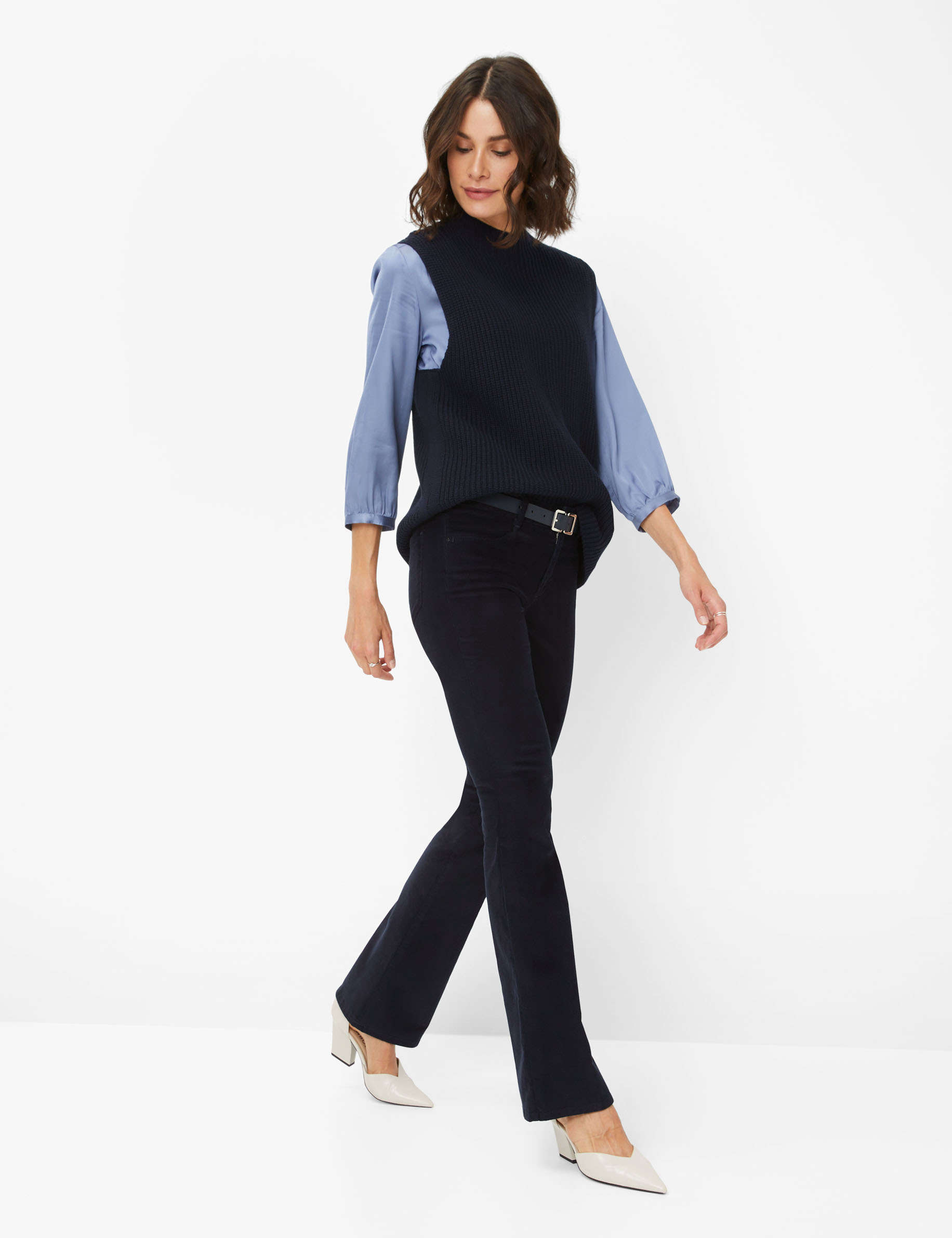 Women Style SHAKIRA NAVY Slim Fit Model Outfit