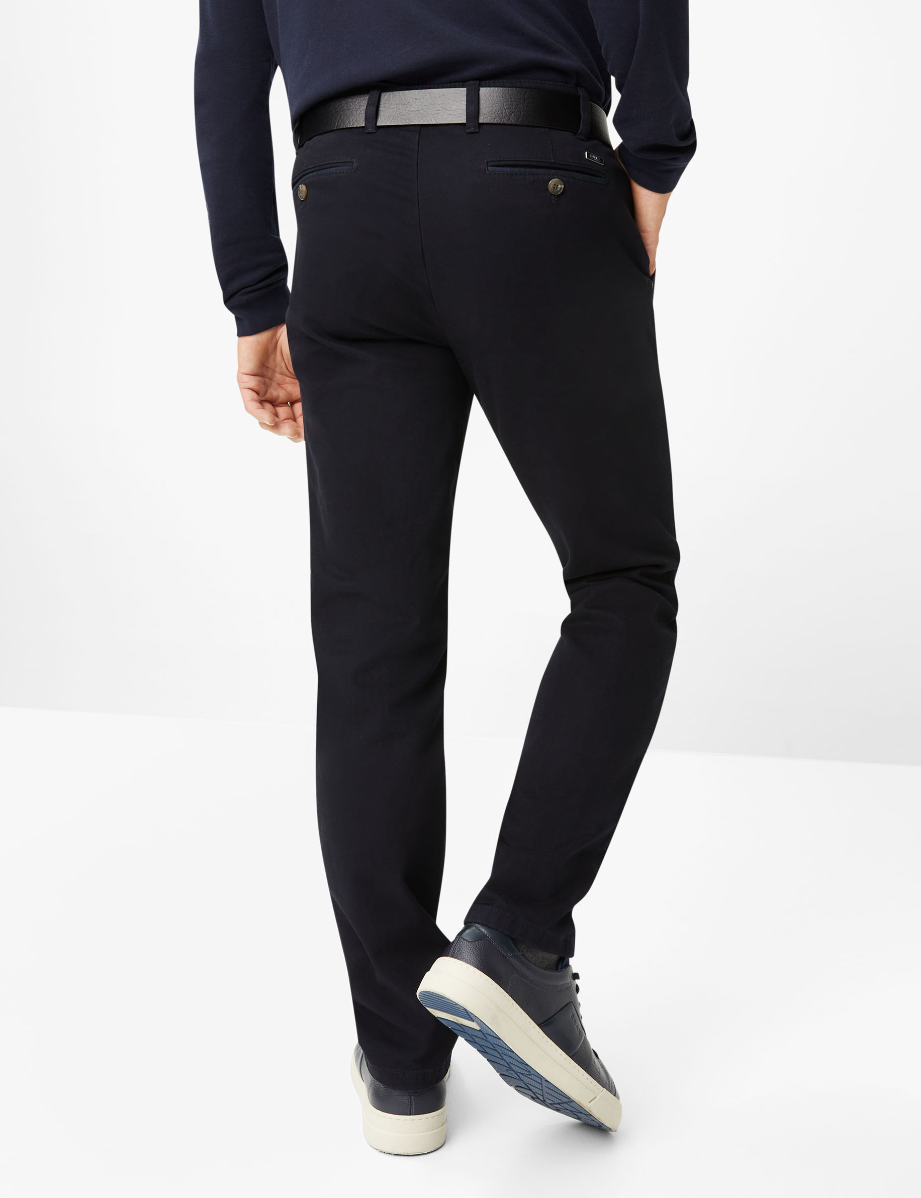 Men Style JÖRN NAVY Regular Fit Model back