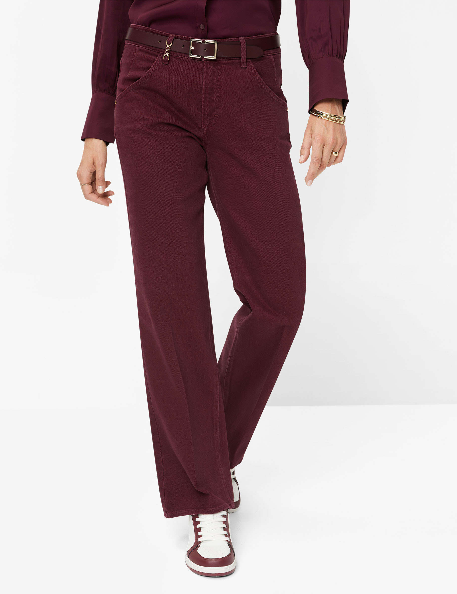 Women Style MAINE BERRY Wide Leg Model Front